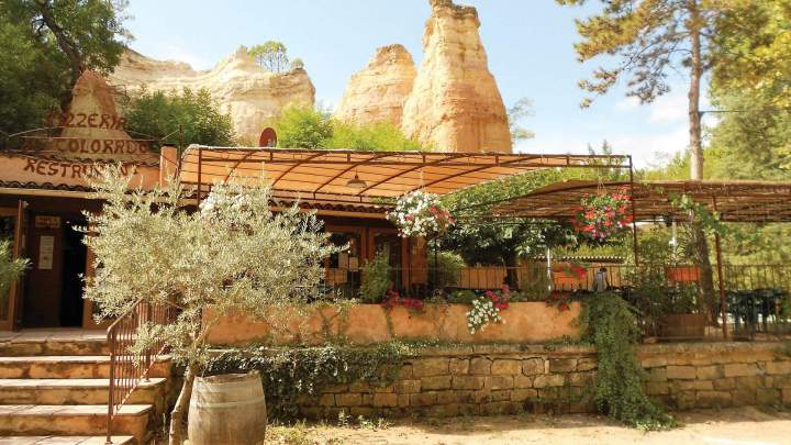 Restaurant Le Colorado Rustrel 