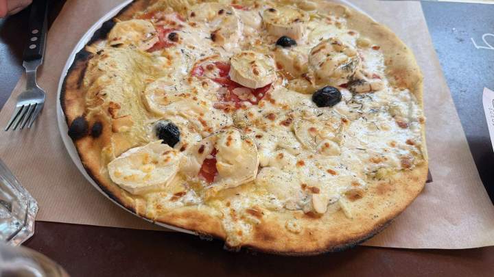 Pizza au fromage Rustrel 