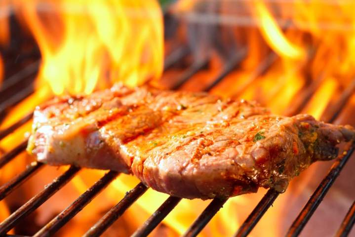 Viande grillée Rustrel