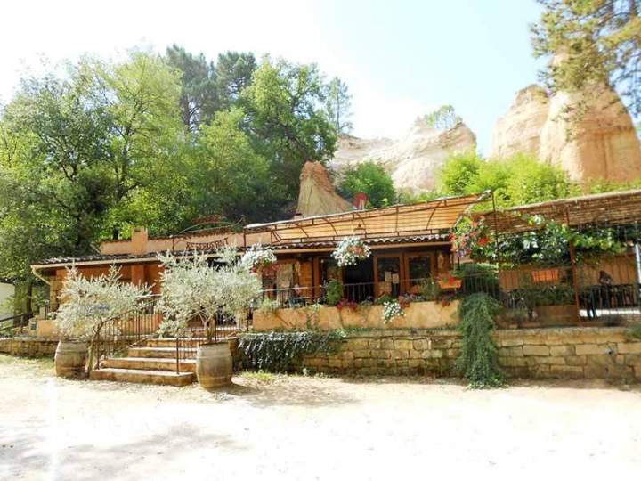 Restaurant pizza Rustrel